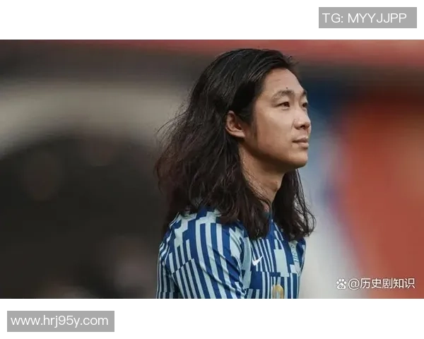 嘴炮足球明星的魅力与争议：他们如何用言辞征服球场与球迷